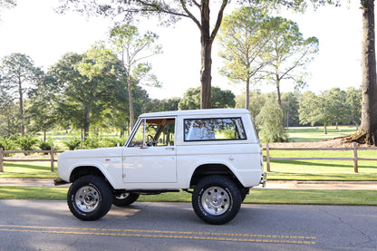 1973 Ford Bronco - Wimbledon White