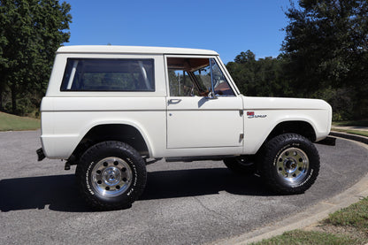 1973 Ford Bronco - Wimbledon White