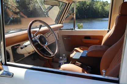 1973 Ford Bronco - Wimbledon White